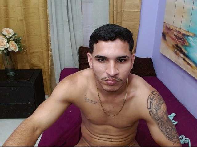 bitchdestroy live cam on BongaCams