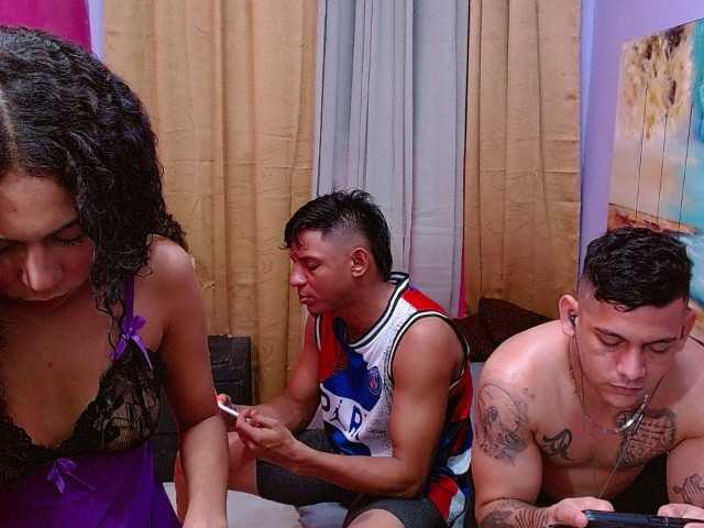 bitchdestroy live cam on BongaCams