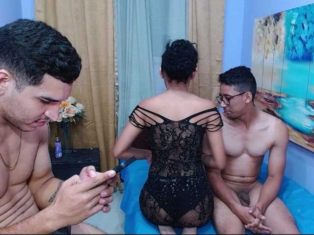 bitchdestroy live cam on BongaCams