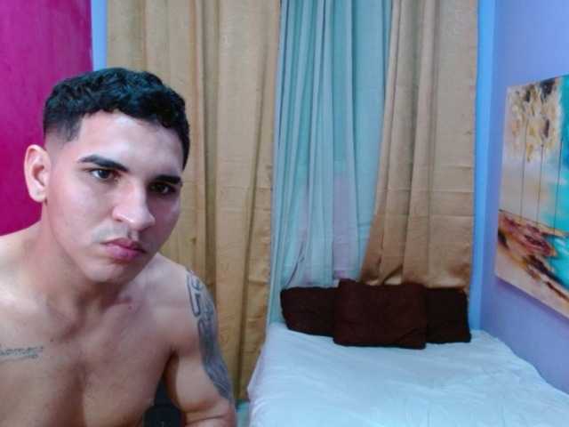 bitchdestroy live cam on BongaCams