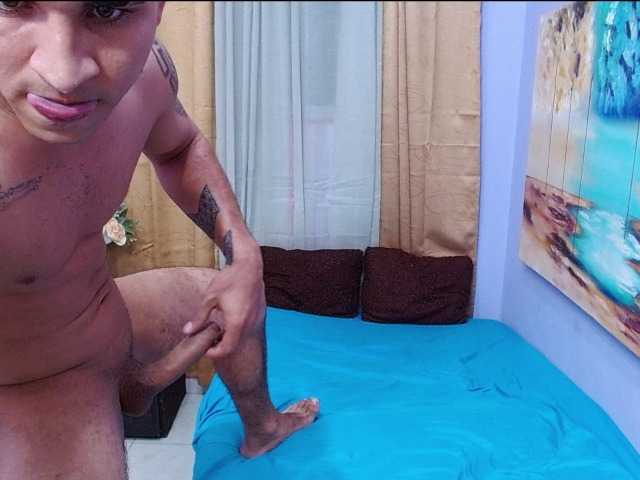 bitchdestroy live cam on BongaCams