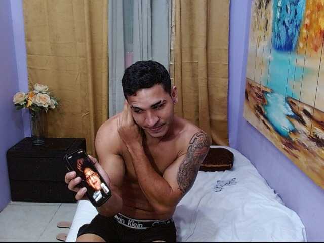 bitchdestroy live cam on BongaCams