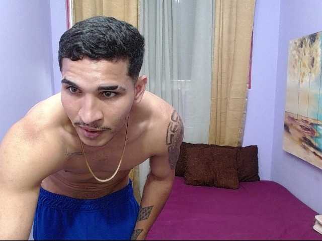 bitchdestroy live cam on BongaCams