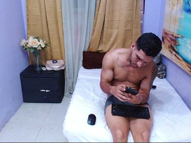 bitchdestroy live cam on BongaCams