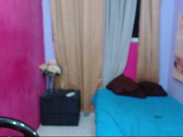 bitchdestroy live cam on BongaCams