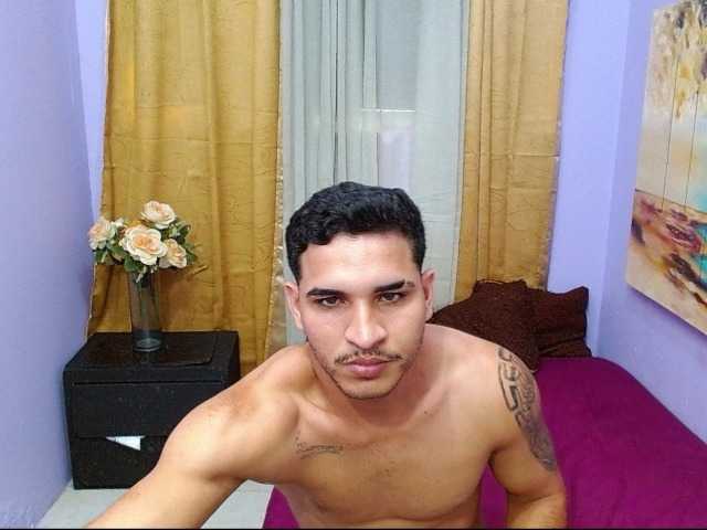 bitchdestroy live cam on BongaCams