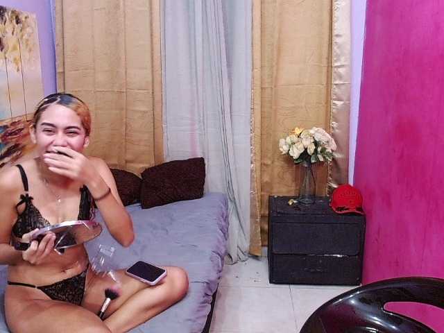 bitchdestroy live cam on BongaCams