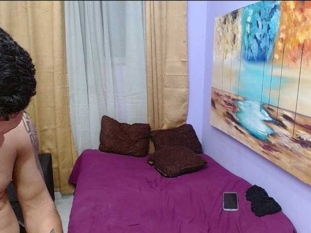 bitchdestroy live cam on BongaCams