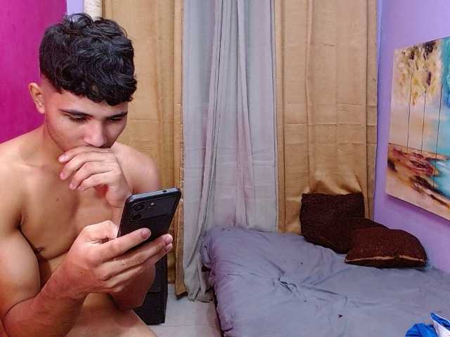 bitchdestroy live cam on BongaCams