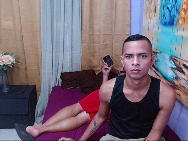 bitchdestroy live cam on BongaCams