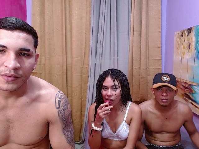 bitchdestroy live cam on BongaCams