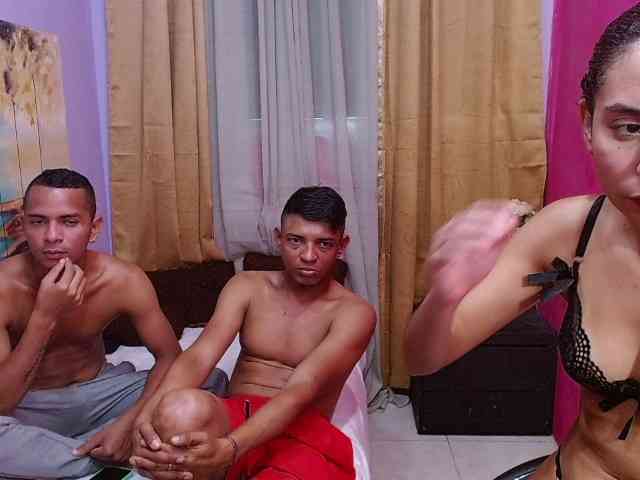 bitchdestroy webcam