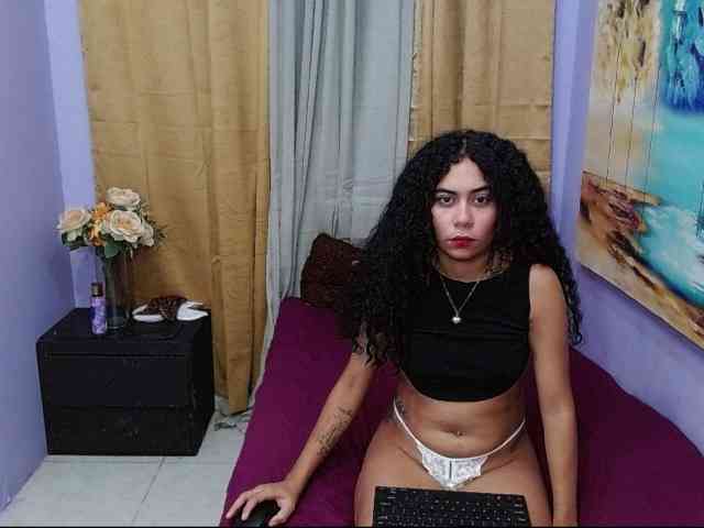 bitchdestroy webcam