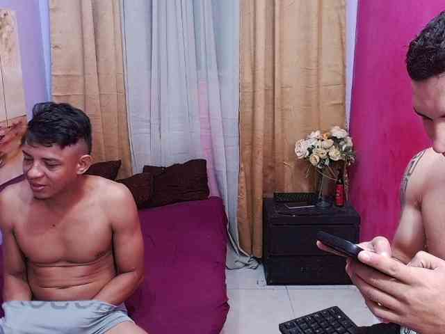 bitchdestroy webcam