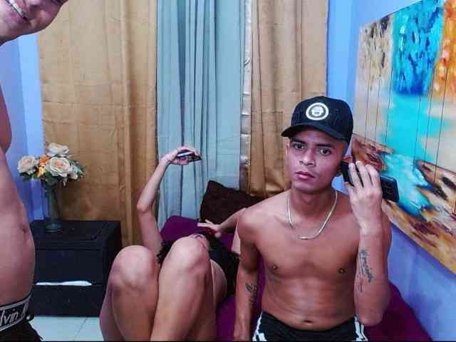 bitchdestroy webcam