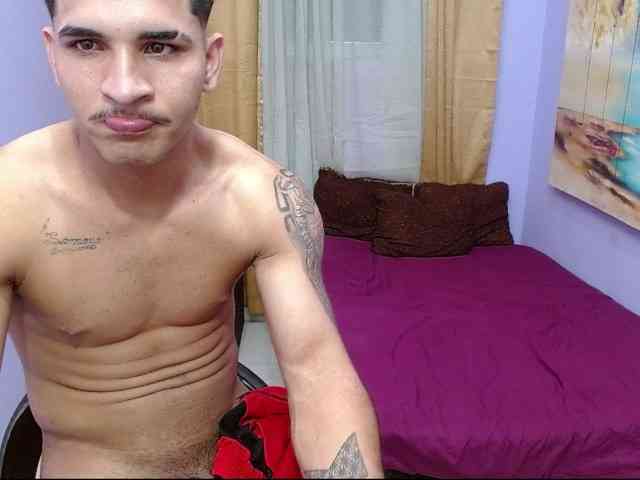 bitchdestroy webcam