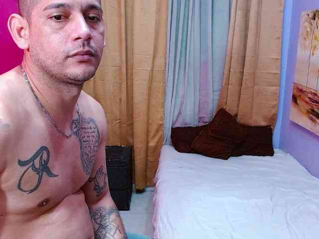 bitchdestroy webcam