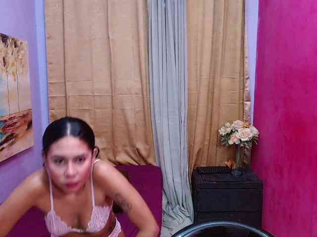bitchdestroy webcam
