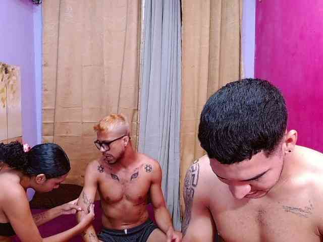 bitchdestroy webcam