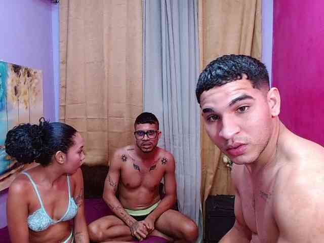 Modelo: bitchdestroy