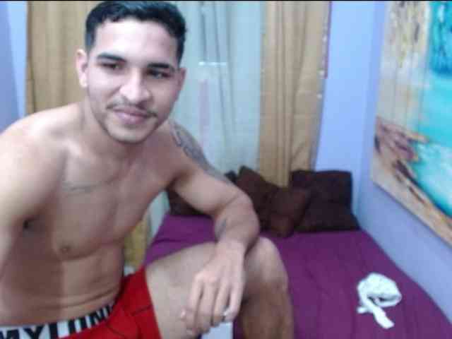 bitchdestroy webcam