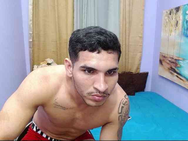 bitchdestroy webcam