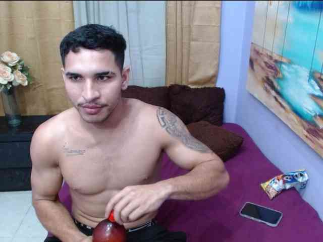 bitchdestroy webcam