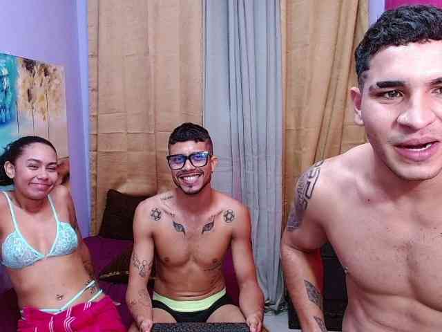 Modelo: bitchdestroy