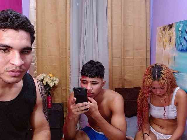 bitchdestroy webcam
