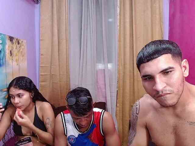 bitchdestroy webcam