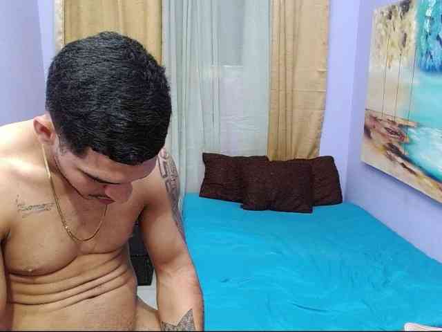 bitchdestroy webcam
