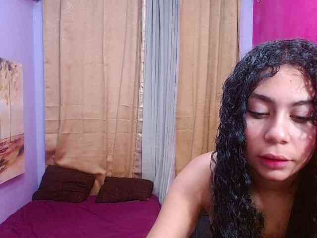 bitchdestroy webcam