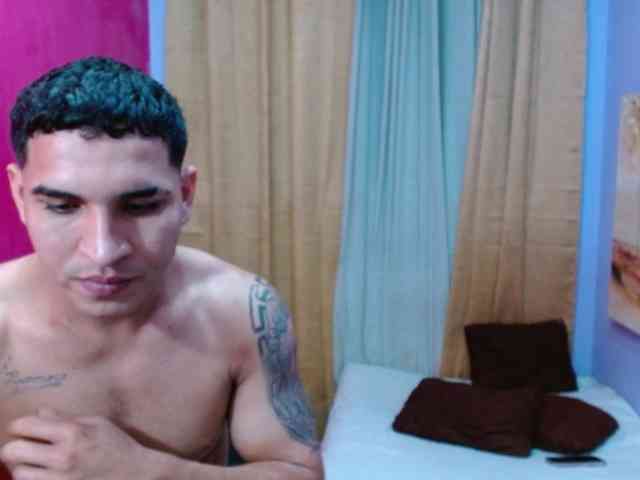 bitchdestroy webcam
