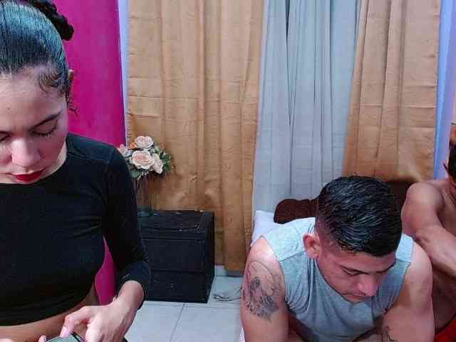 bitchdestroy webcam