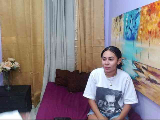 bitchdestroy webcam