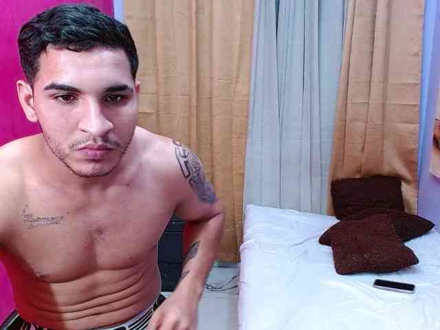bitchdestroy webcam