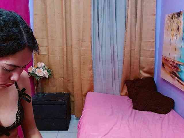 bitchdestroy webcam