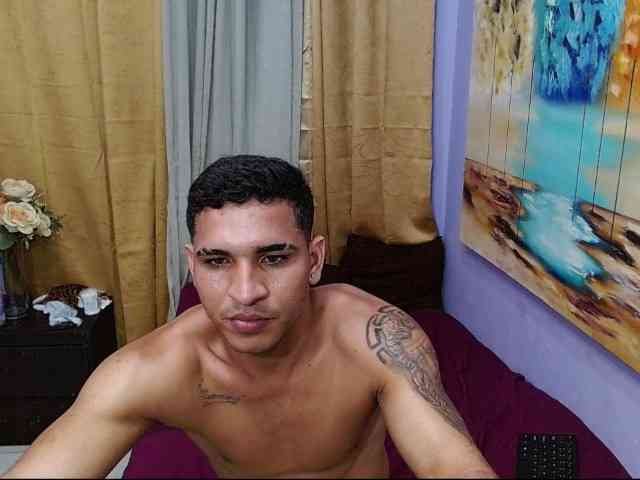bitchdestroy webcam
