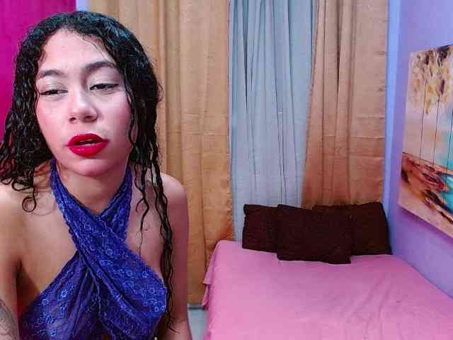 bitchdestroy webcam
