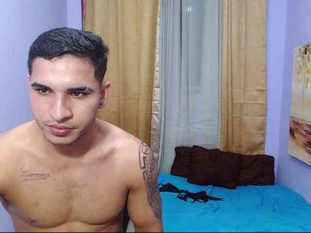 bitchdestroy webcam