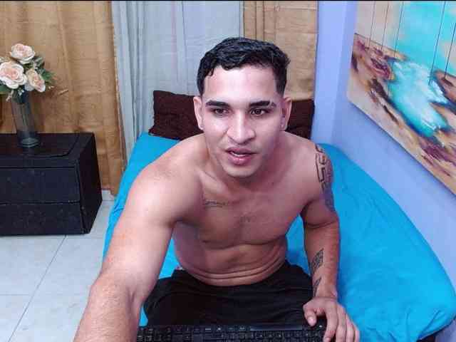 bitchdestroy webcam