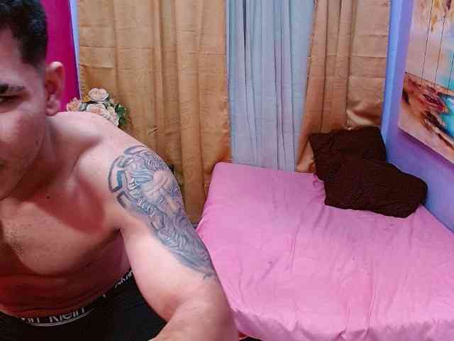 bitchdestroy webcam