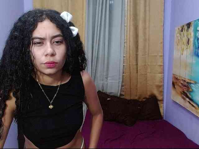 bitchdestroy webcam