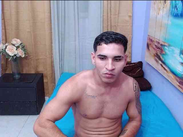 Modelo: bitchdestroy