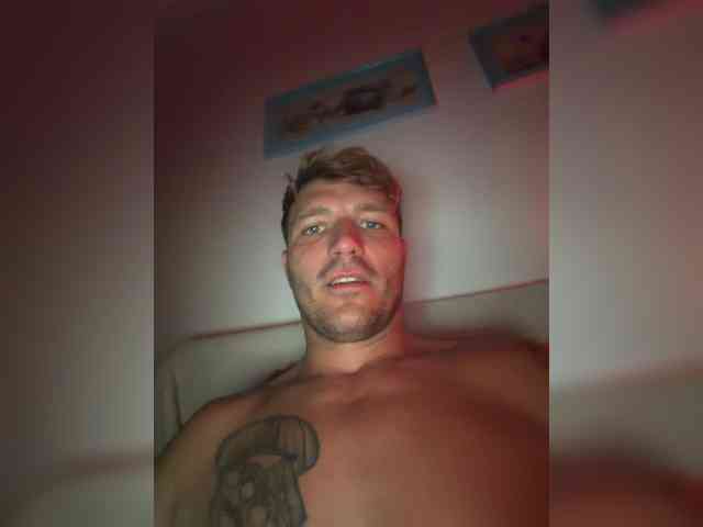 YogaWow webcam