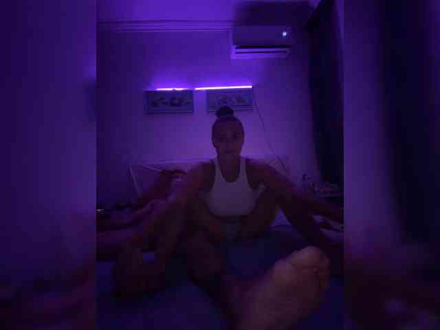YogaWow webcam