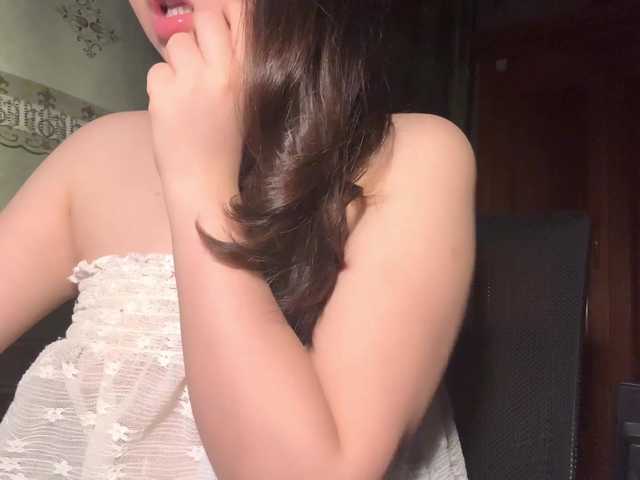 Ling-Jii live cam on BongaCams