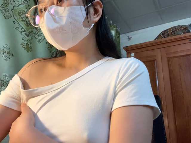 Ling-Jii live cam on BongaCams