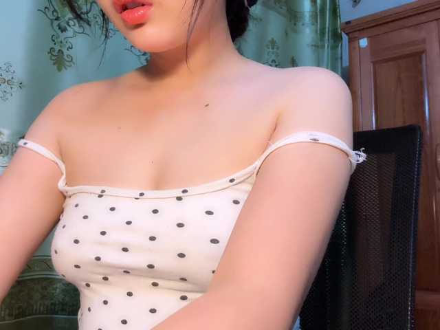 Ling-Jii live cam on BongaCams