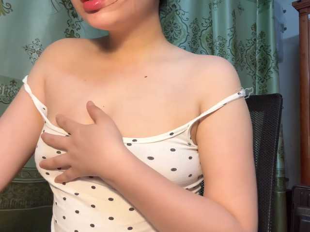 Ling-Jii live cam on BongaCams